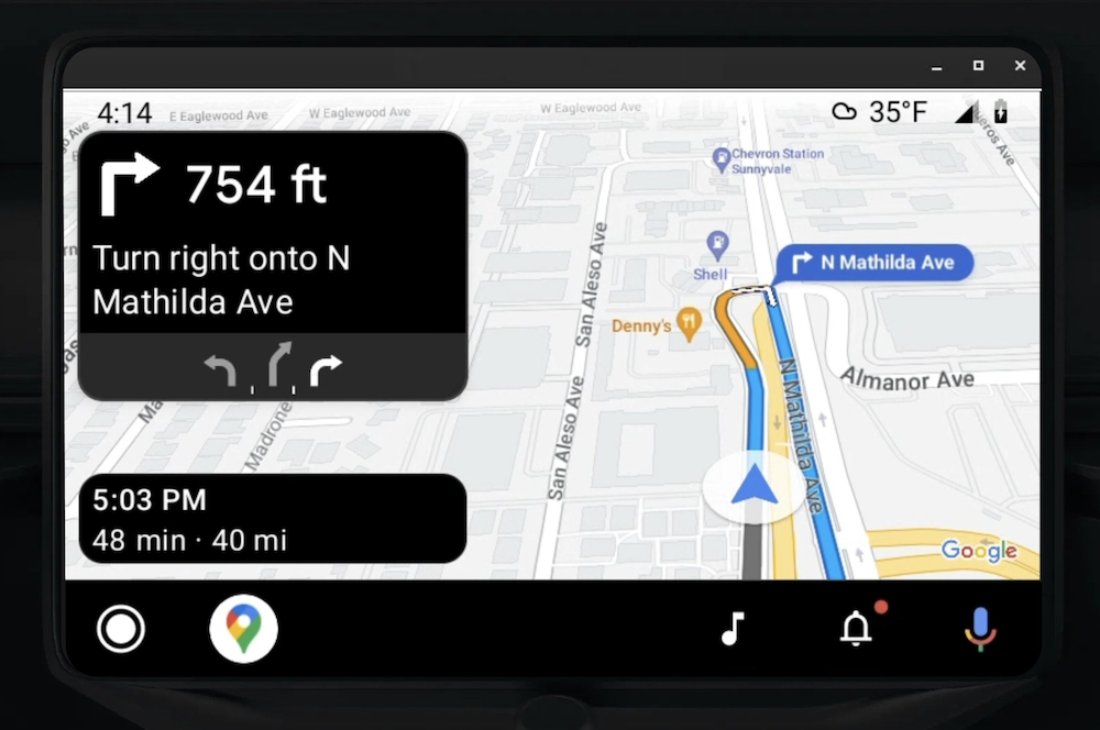 เครื่องเสียงในแผงหน้าปัดที่แสดงคำแนะนำแบบเลี้ยวต่อเลี้ยวด้วย Android Auto